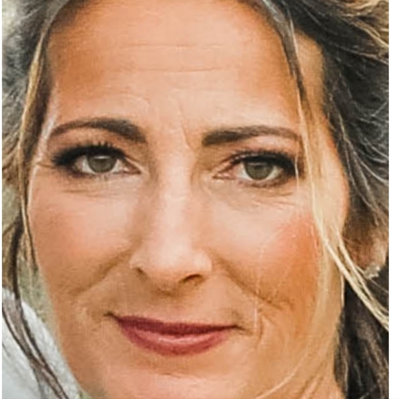 Meet your Posher, Kary - Picture 1 of 5